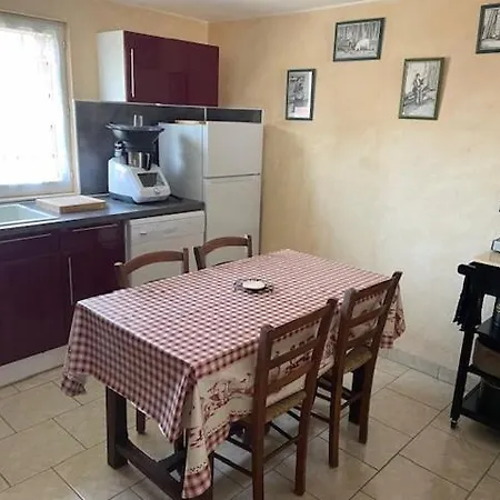Maison De Campagne Nyaraló *